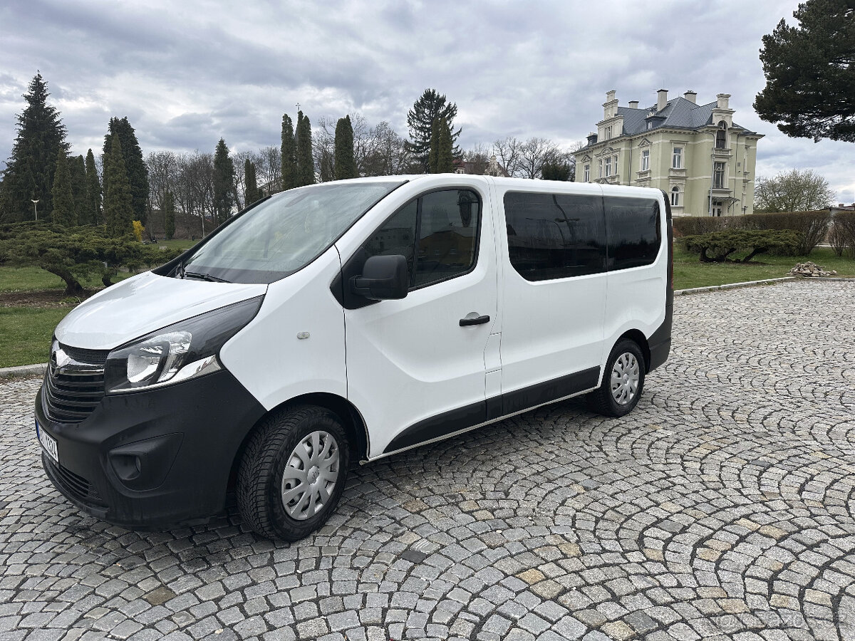 Opel vivaro 1.6 92kw 9 míst