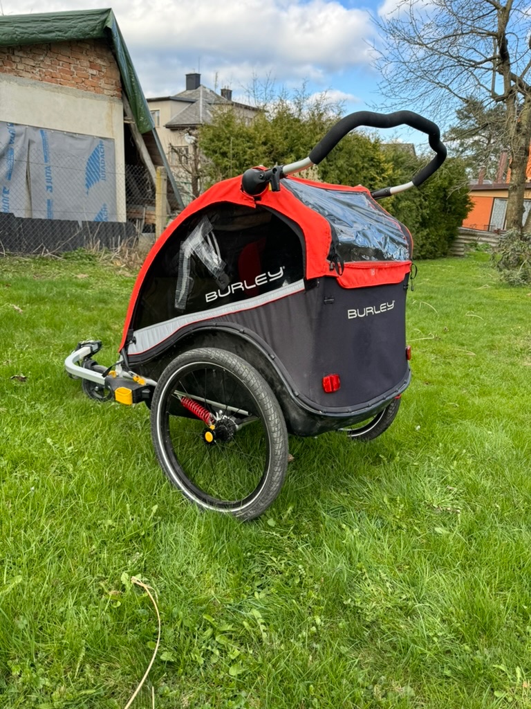BURLEY Cub X - dvoumístný odpružený dětský vozík s pevným dn