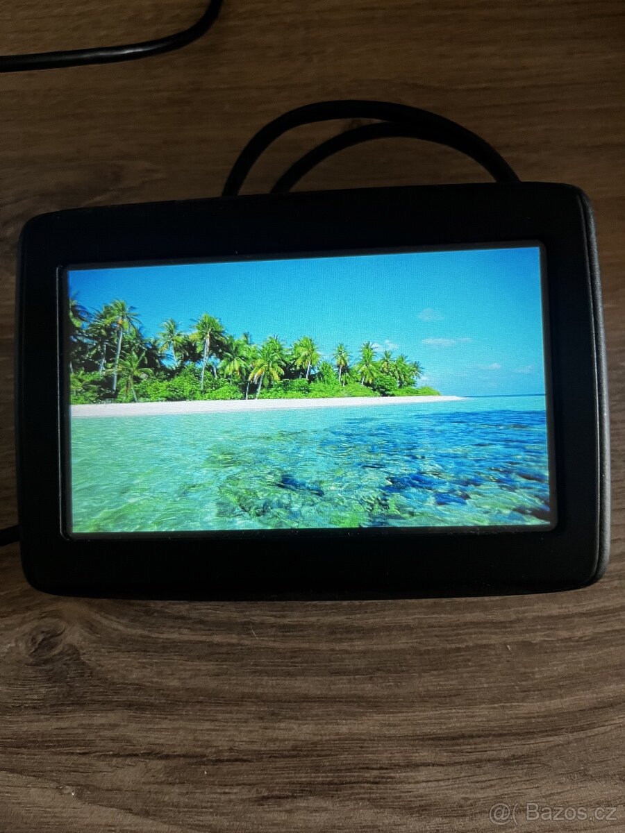 minimálně používaná navigace Tom Tom