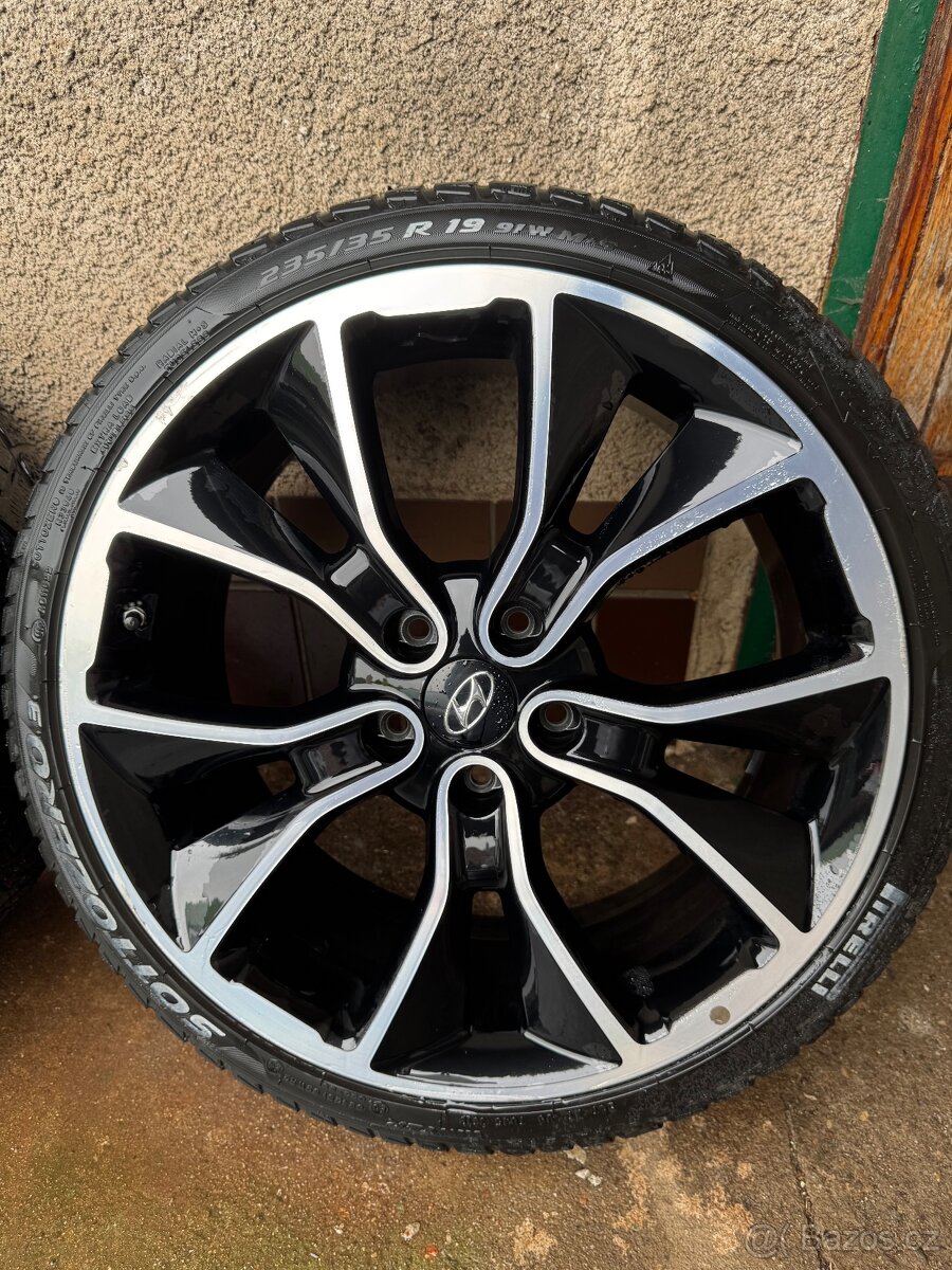 Kola hyundai i30n