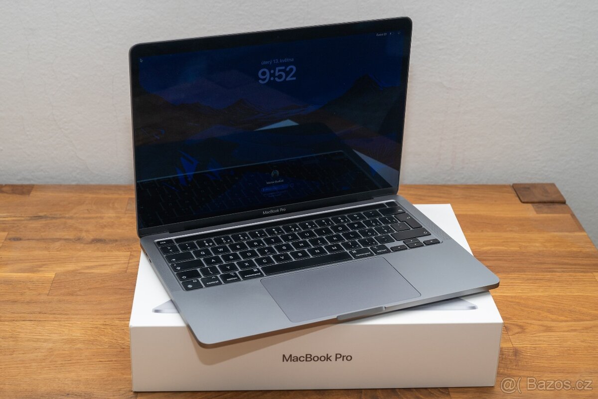Apple Macbook pro M1 2020 8gb ram 256gb Touchbar