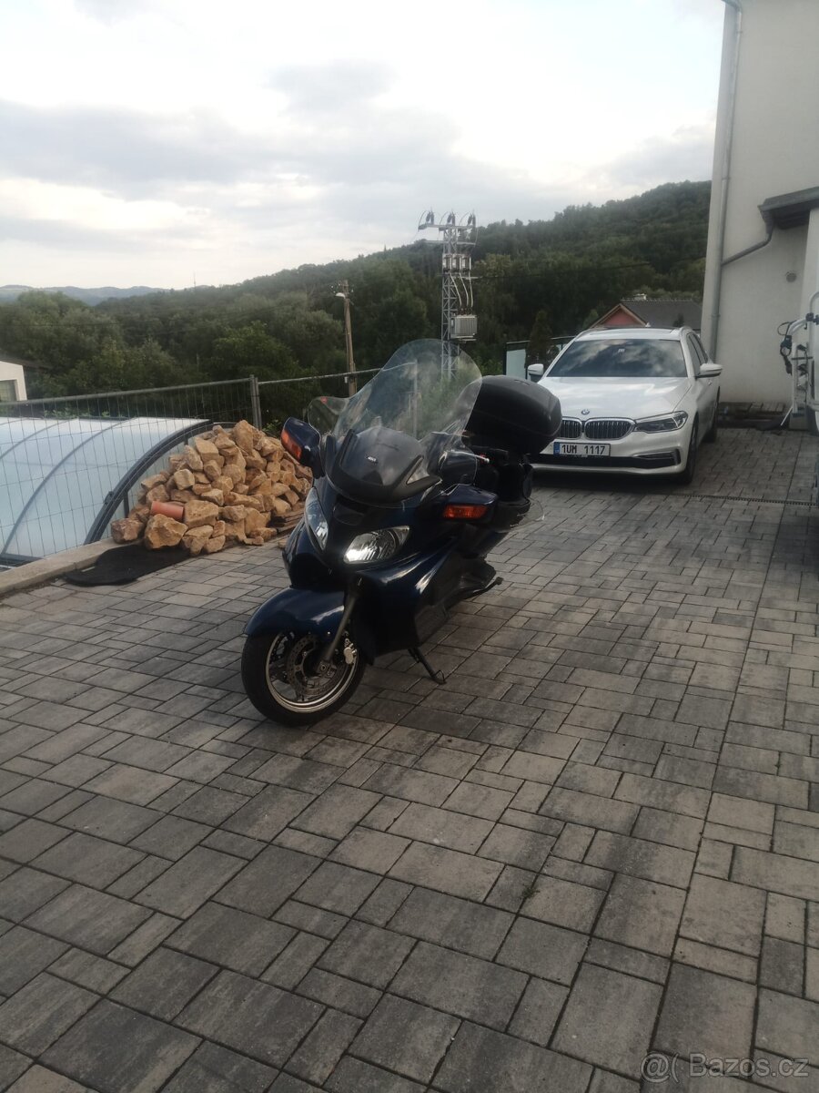 Suzuki Burgman 650