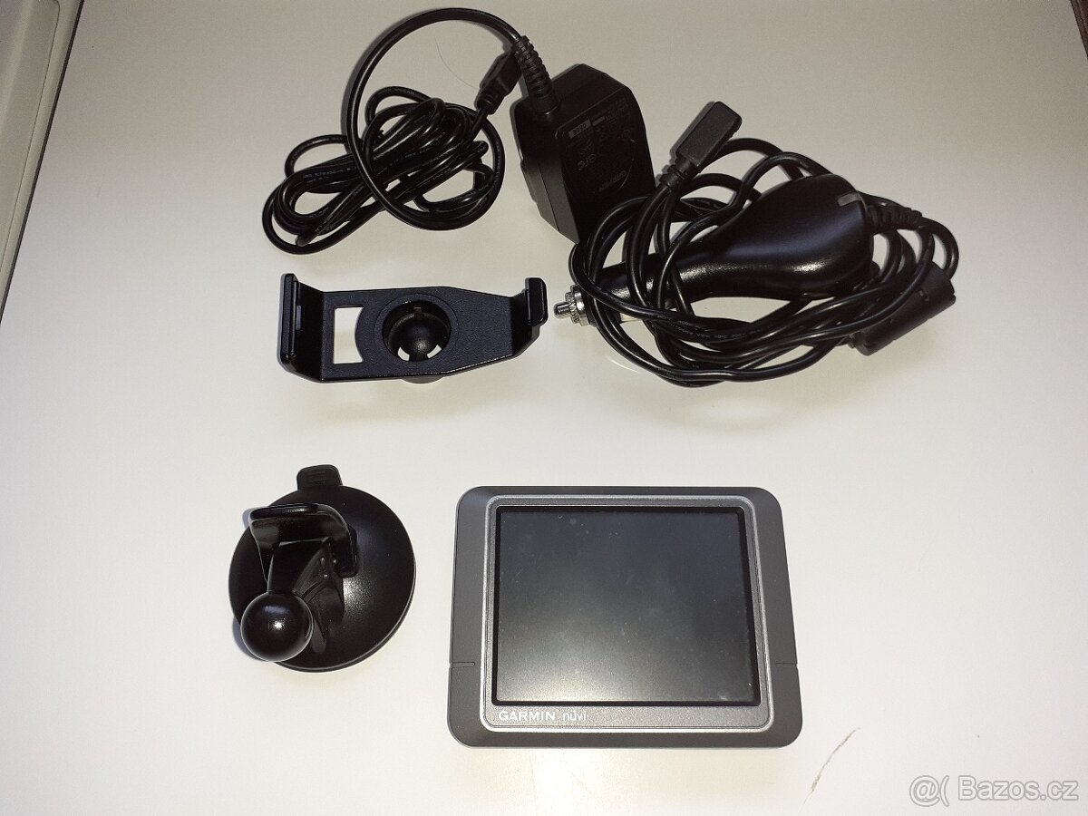 Navigace Garmin nűvi 200