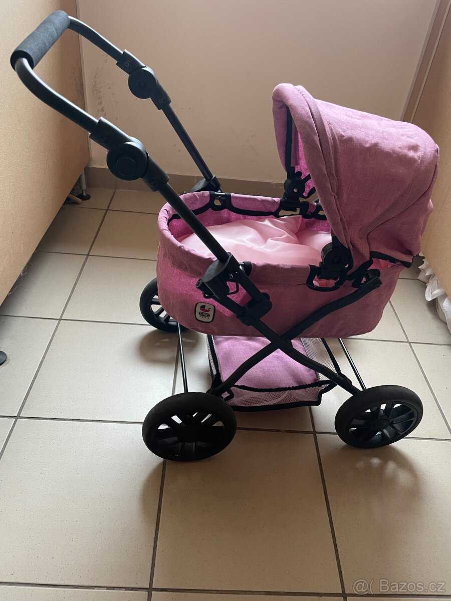 Kočárek na panenky CHIC 2000