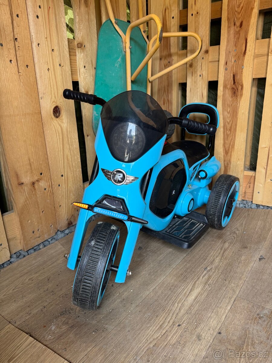 Trojkolka Racceway MODRÁ