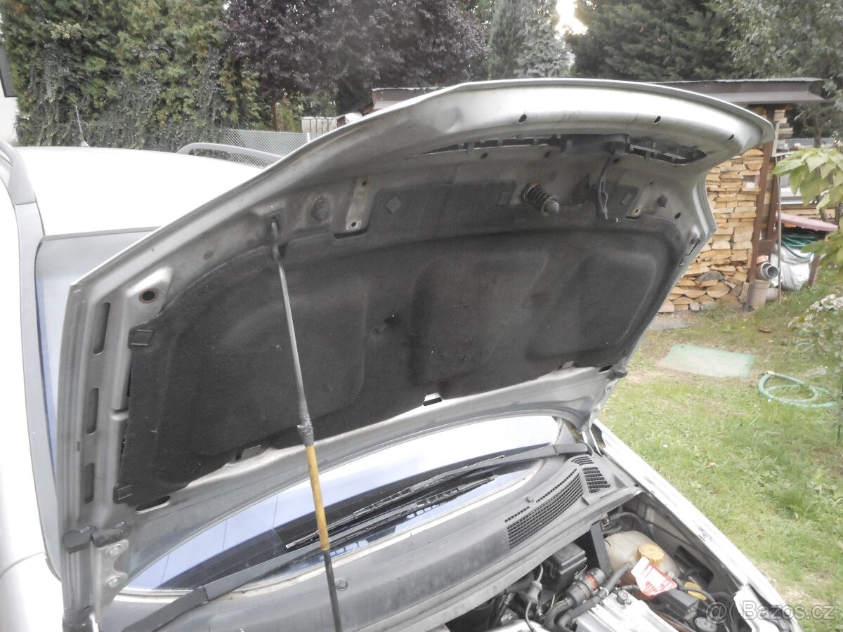 Přední kapota Opel Zafira A