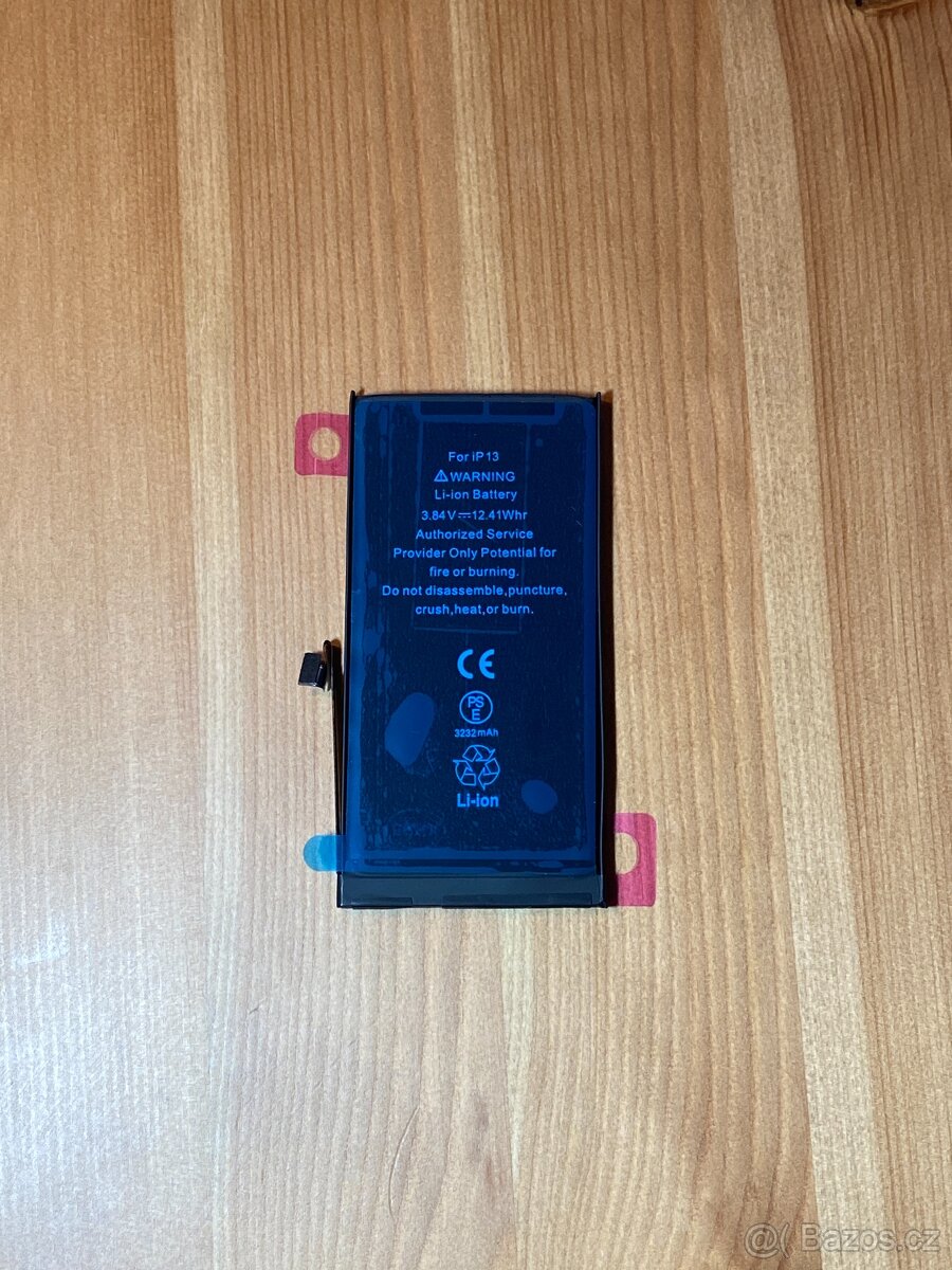 Apple baterie pro iPhone 13 3227mAh Li-Ion