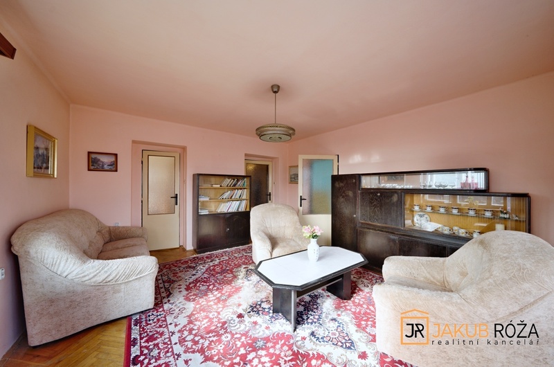 Prodej rodinného domu 238 m², pozemek 692 m²