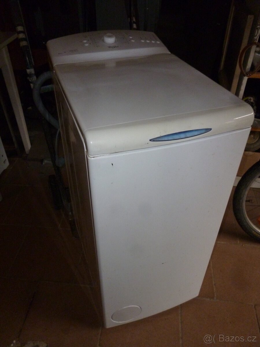 pračka whirlpool A++,na 5 kg, 1000 ot.