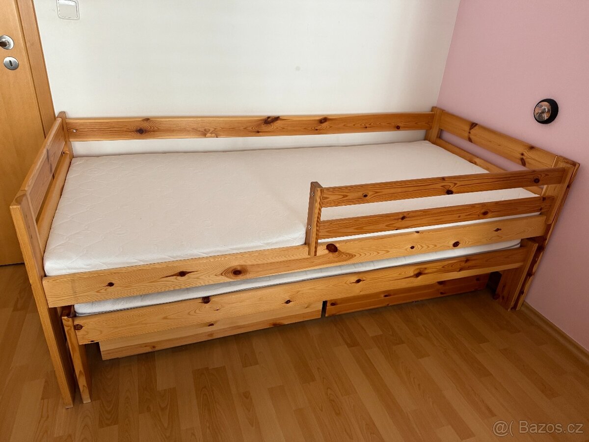 Kvalitní postel s výsuvnou přistýlkou z MASIVU 200x90cm