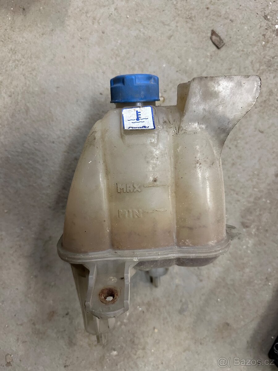 Vyrovnávací nádobka chladící kapaliny Fiat Ducato 3.0