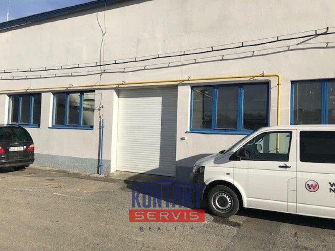 Pronájem vytápěné haly o velikosti 317, ulice Hlinská České