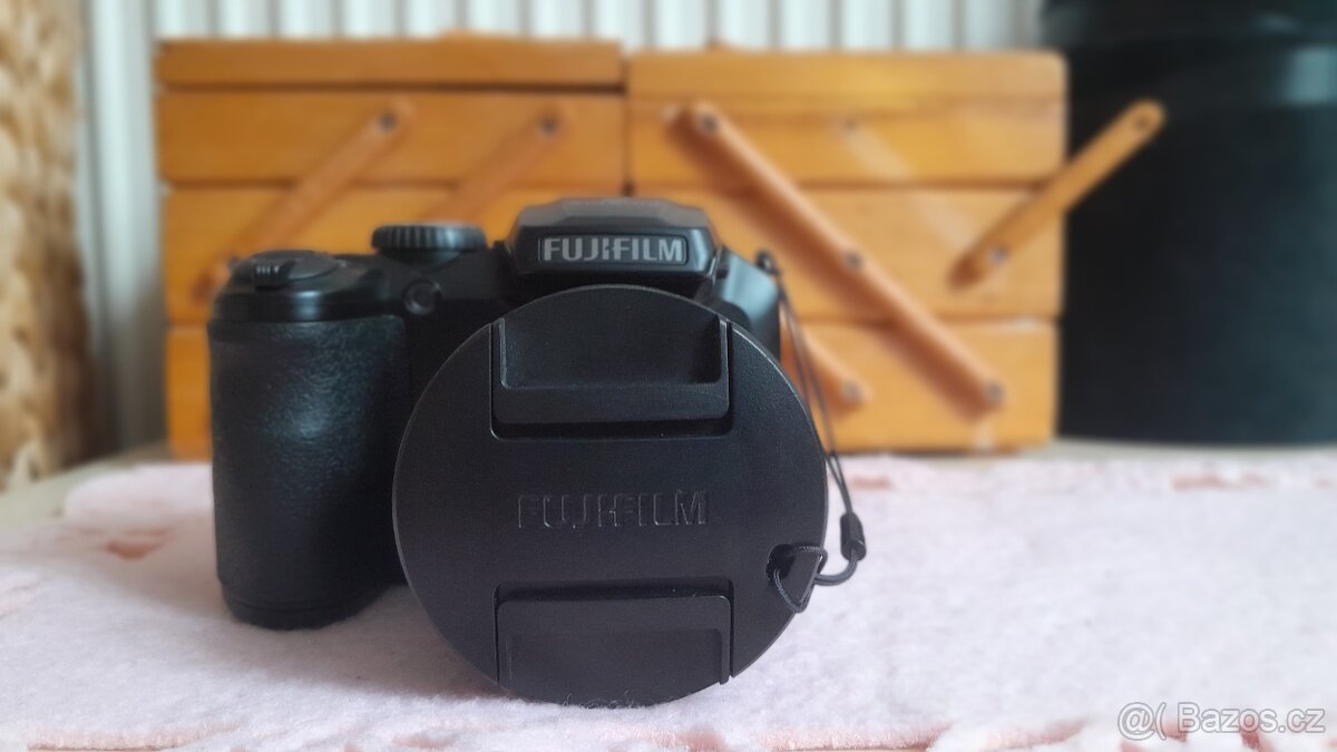 Fujifilm Finepix S4800