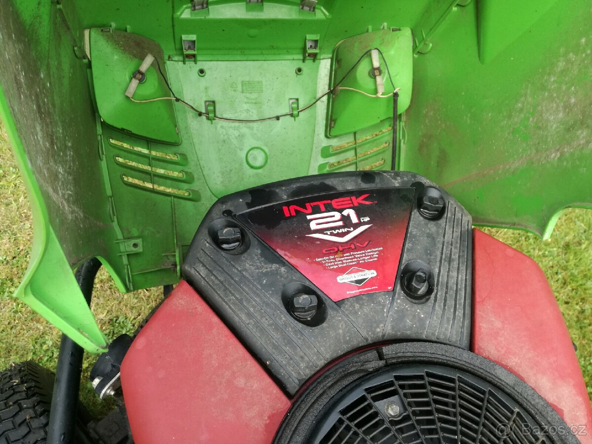 Zahradní traktor