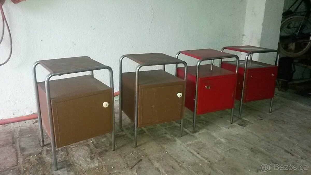 Retro noční stolky