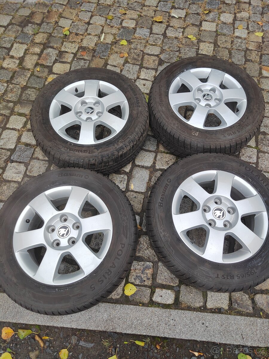 Prodám orig alu 15 škoda Octavia 2 5x112 ET 47 zimní pneu