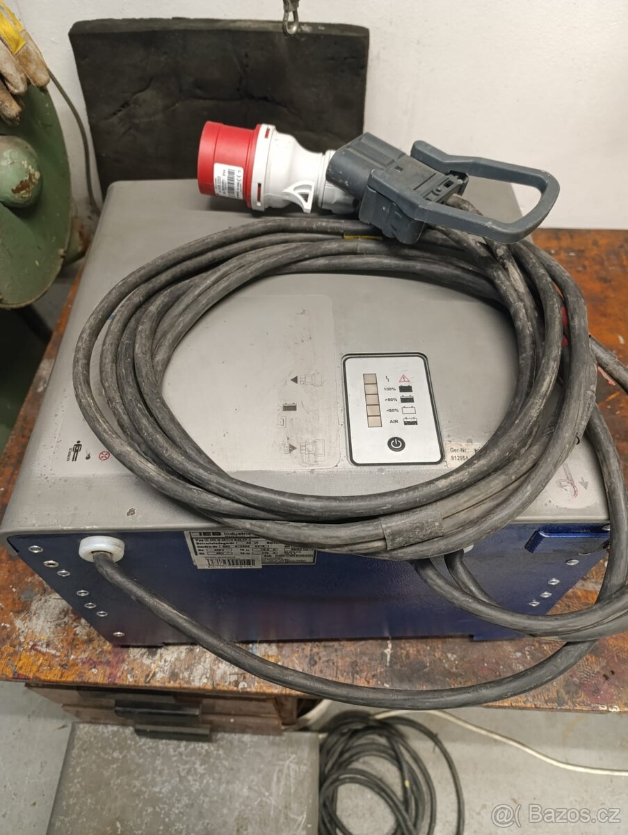 Nabíječka VZV 48V/110A