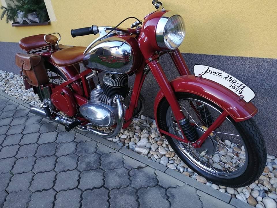Jawa 250-11 pérák 1949 po kompletní renovaci