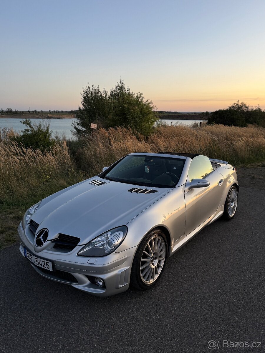 Mercedes Benz Slk 55 Amg V8 5.5l krásný
