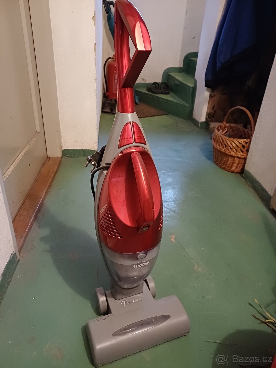 Vysavač hyundai