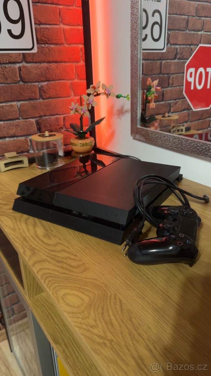 PlayStation 4 500GB
