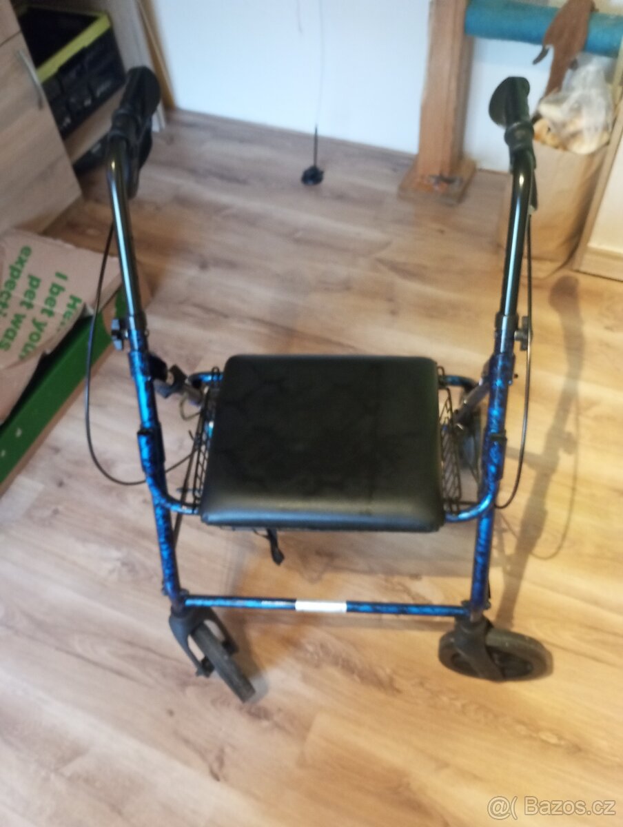 Seniorské chodítko