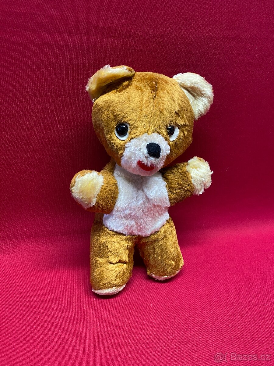 staré hračky plyšový medvěd retro hračka medvídek plyšák
