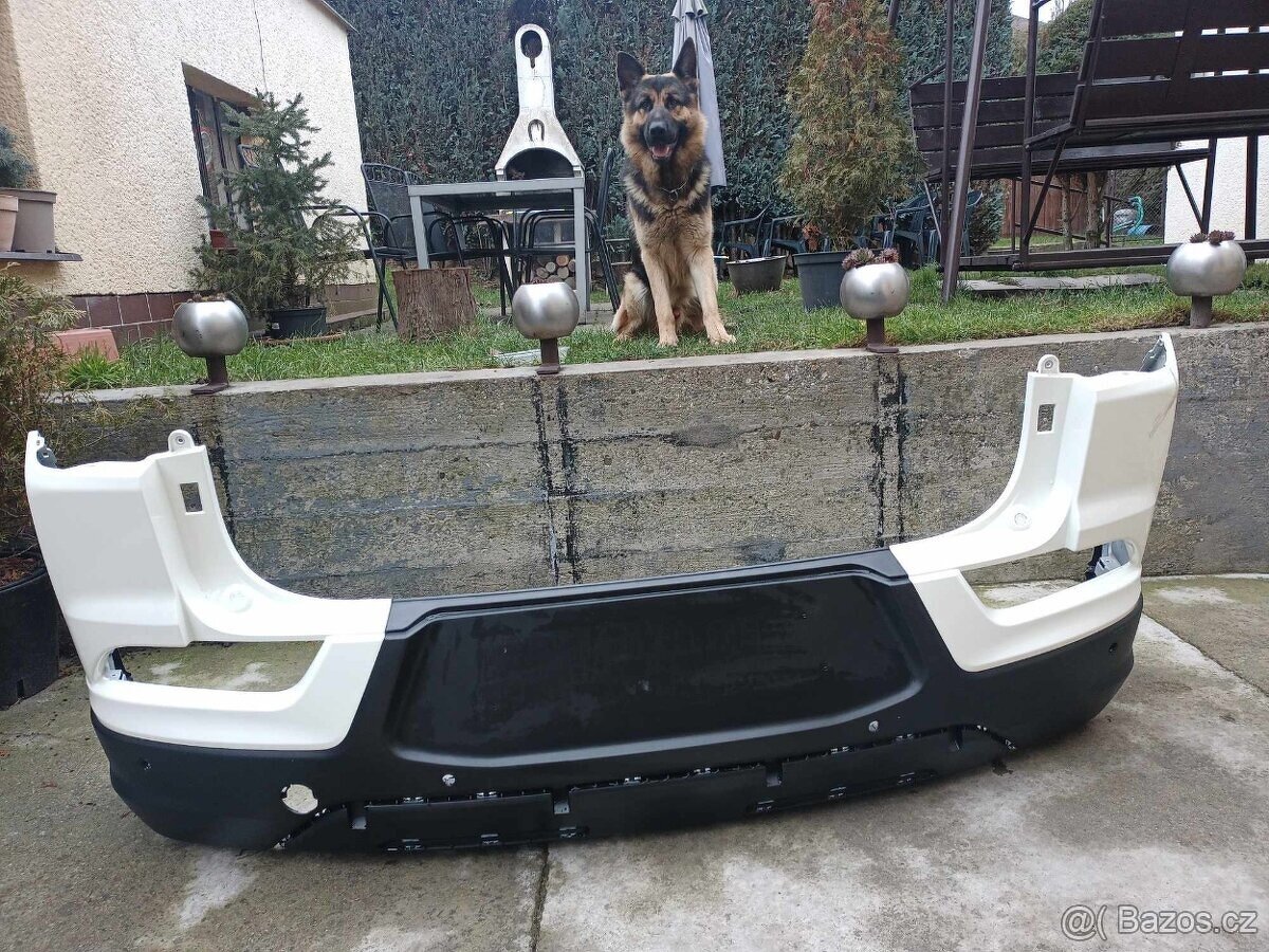 Zadní nárazník Korando