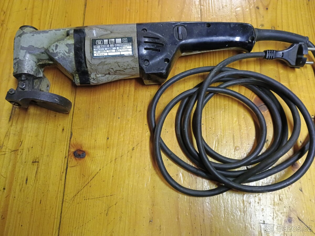 Elektrické nůžky na plech Narex