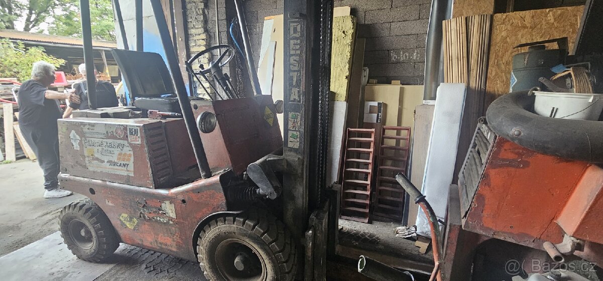 Desta 2 x.cena 50tis a druhá 100tis