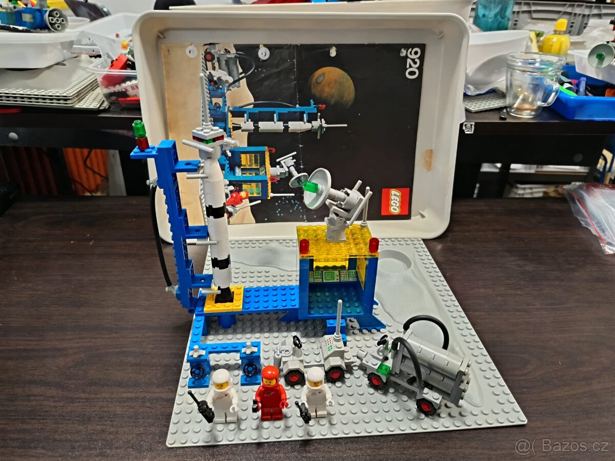 LEGO Space 920 Alpha-1 Rocket Base +návod