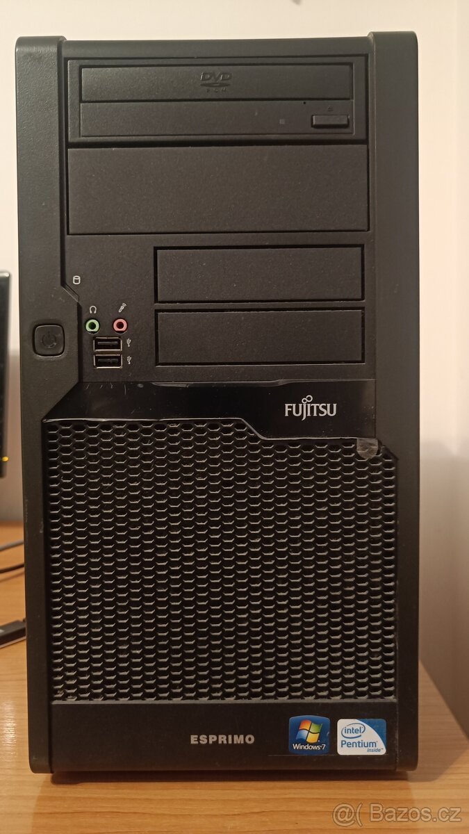 Značkový počítač Fujitsu Esprimo P5731