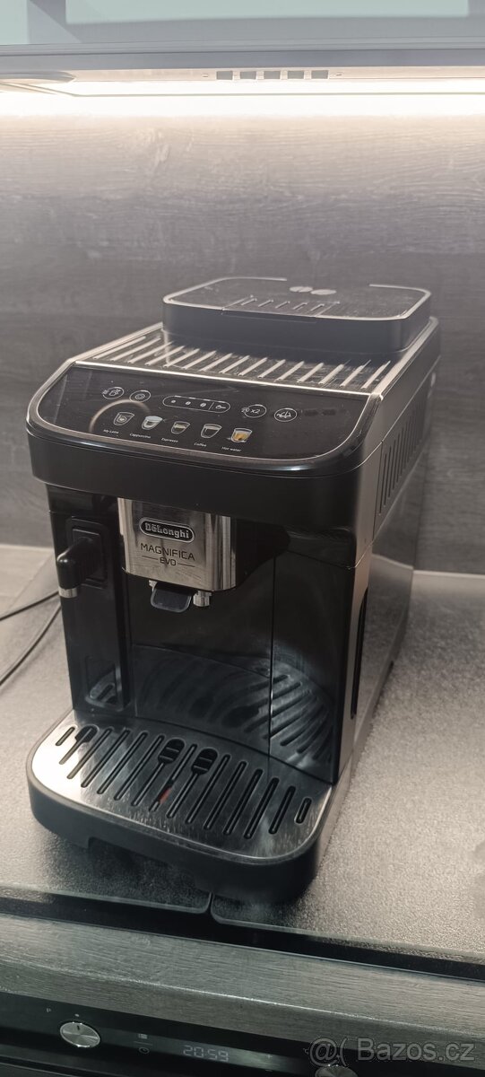 Kávovar DeLonghi