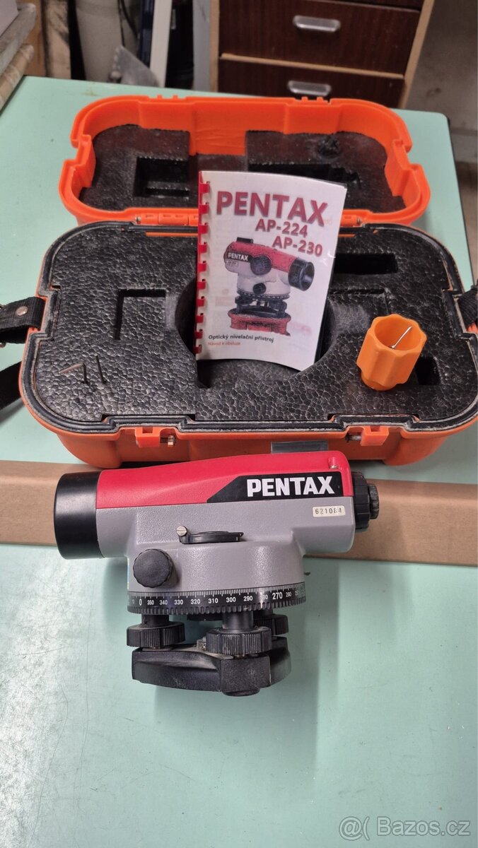 Prodám Nivelační Pentax Bourací kladivo Scheppach