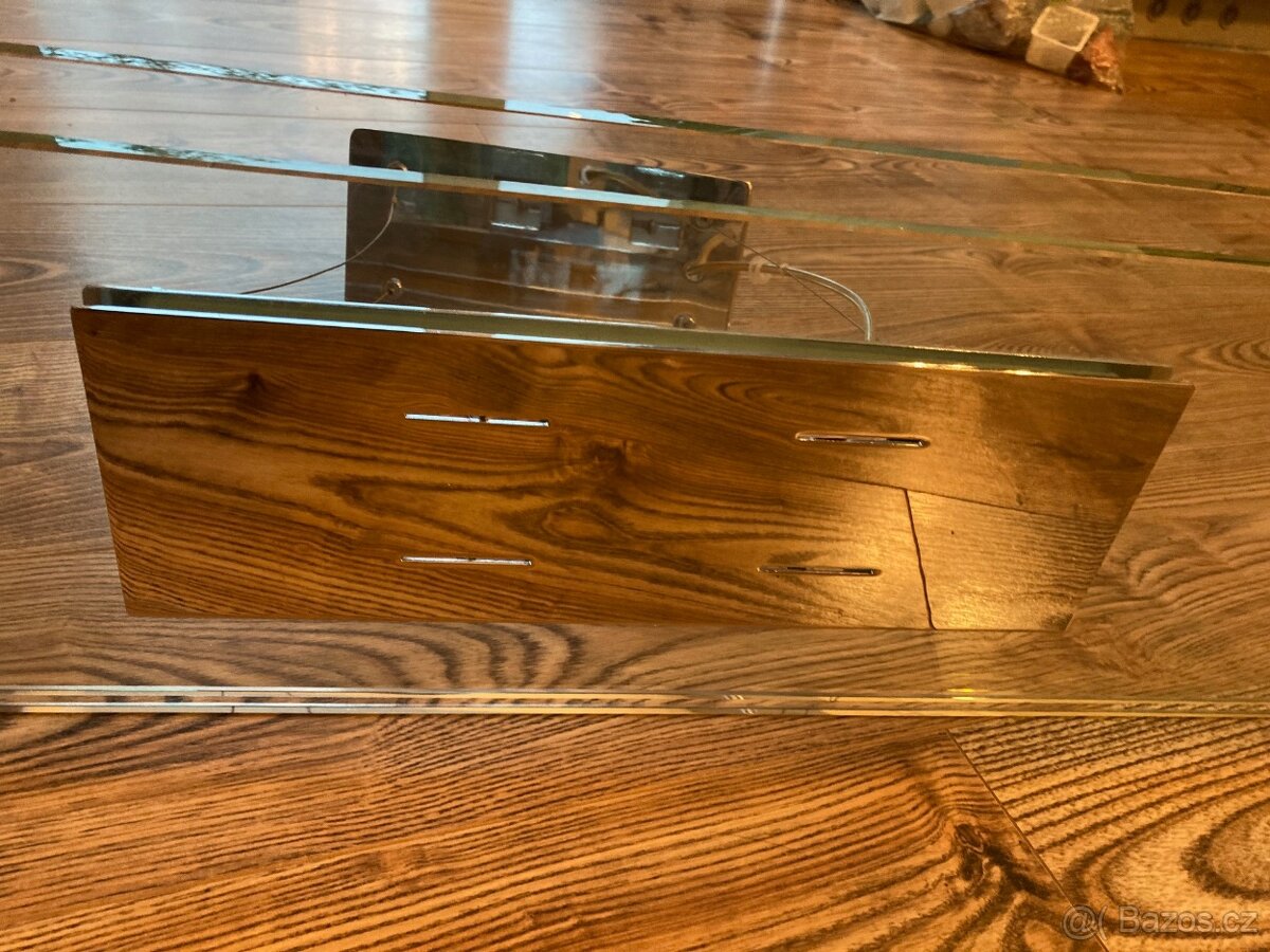 prodám skleněný lustr