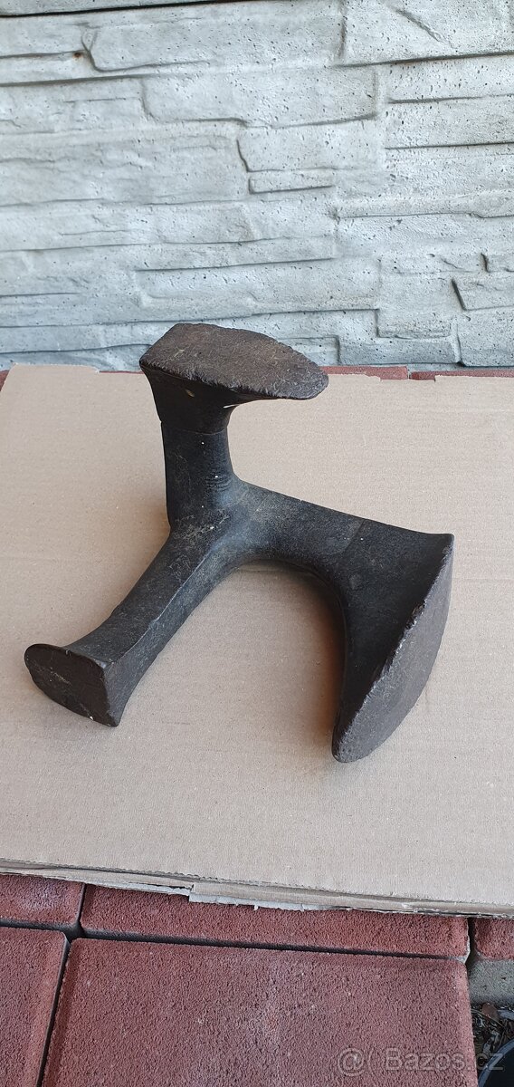 ŠEVCOVSKA KOVADLINA