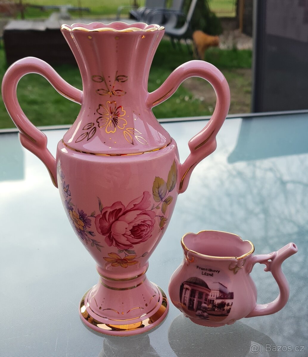 Růžový porcelan