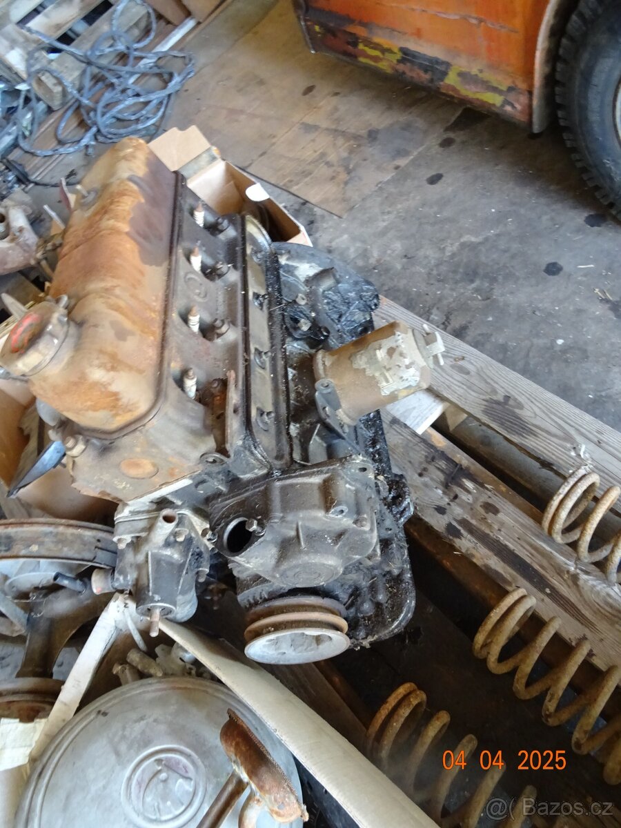 Škoda 1000MB náhradní díly , motor, chladič