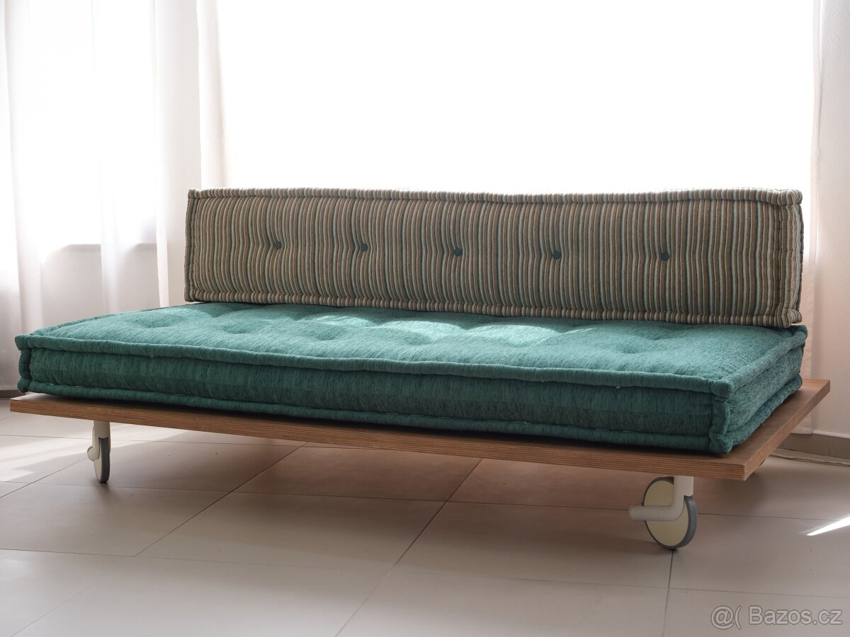 SOFA / sedačka
