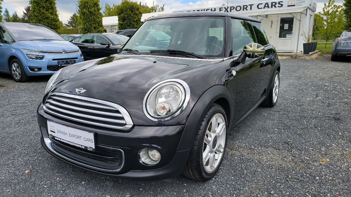 MINI COOPER ONE 2013 1.6i 72kW,TEMPOMAT,KLIMA,SERVISKA