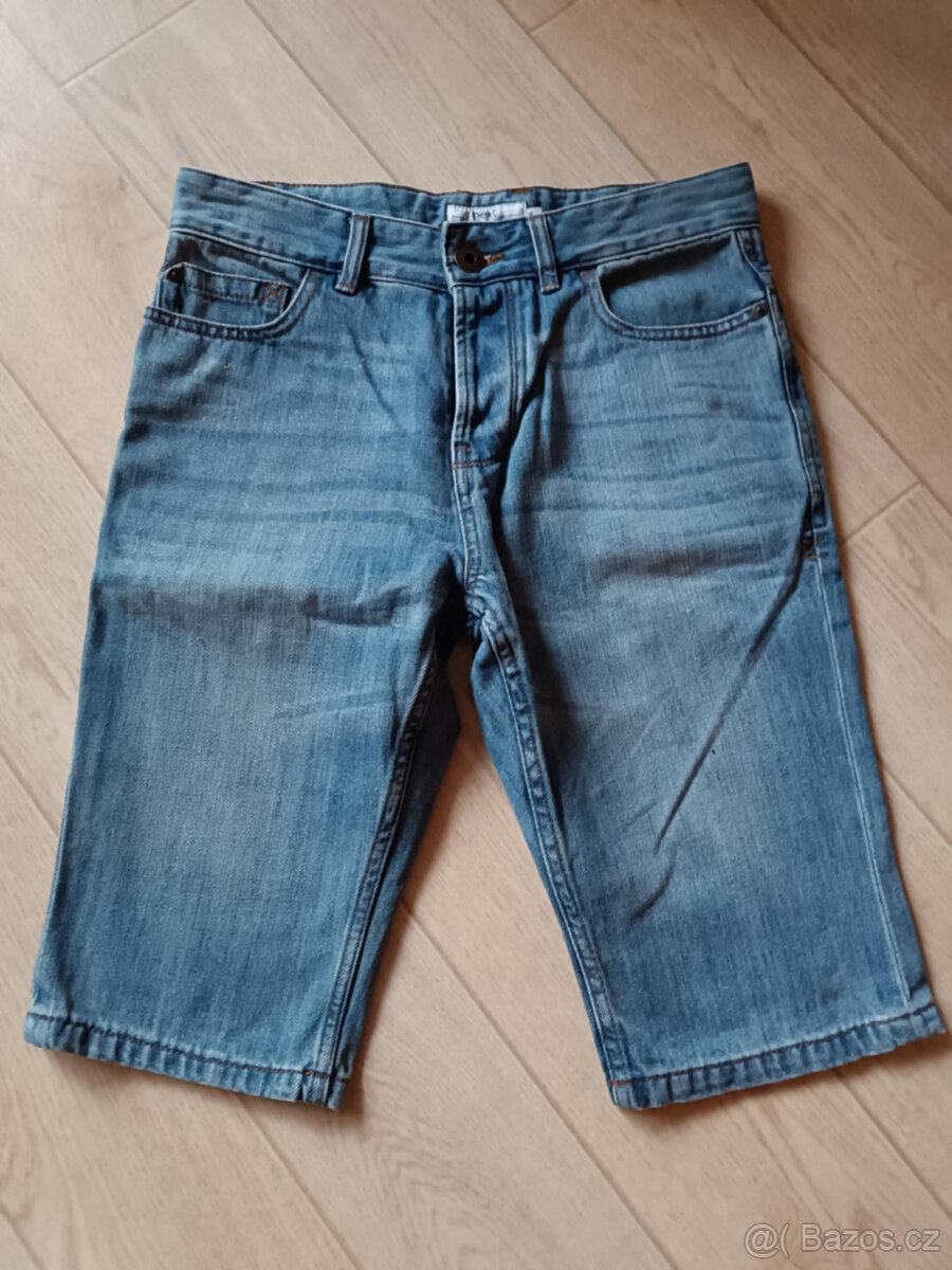3/4 džínové kraťasy vel.28 / Eur 36 / 71 cm NEXT