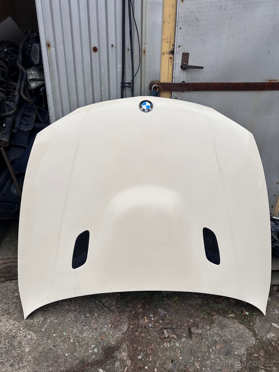 Kapota E82 styl M3