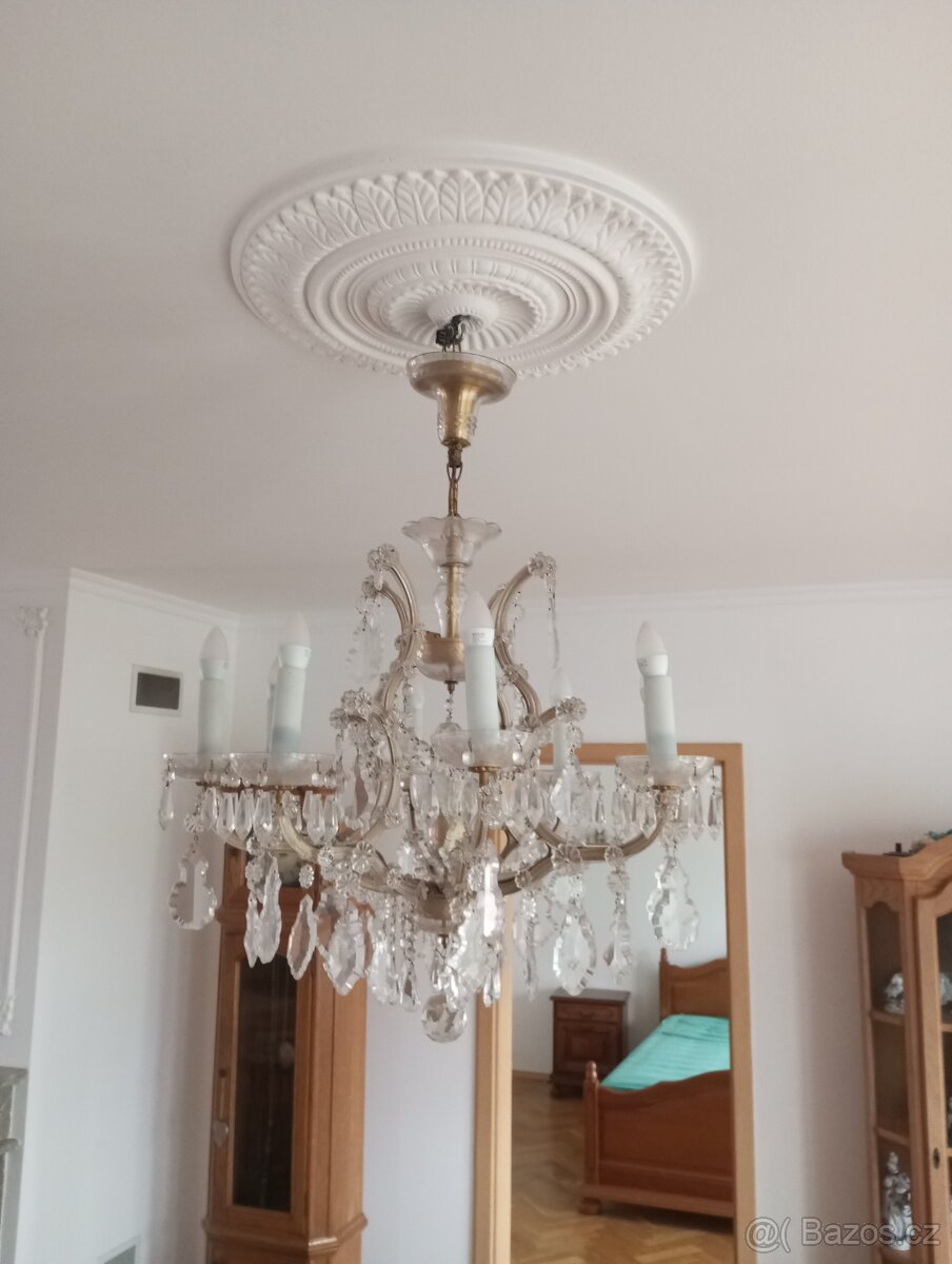 Křišťálový lustr