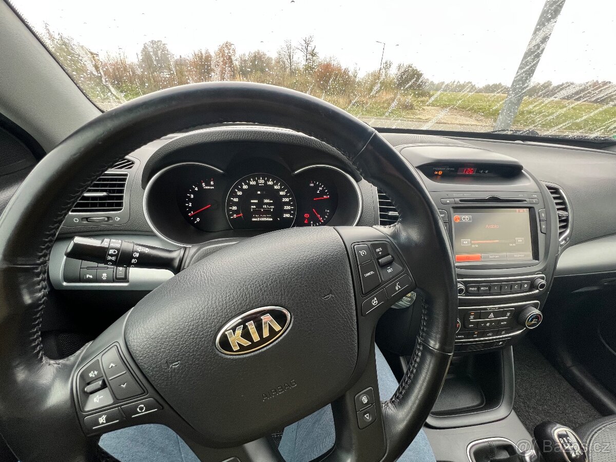 Kia Sorento 2.0CRDi KAMERA TAŽNÉ 7MÍST SERVISKA