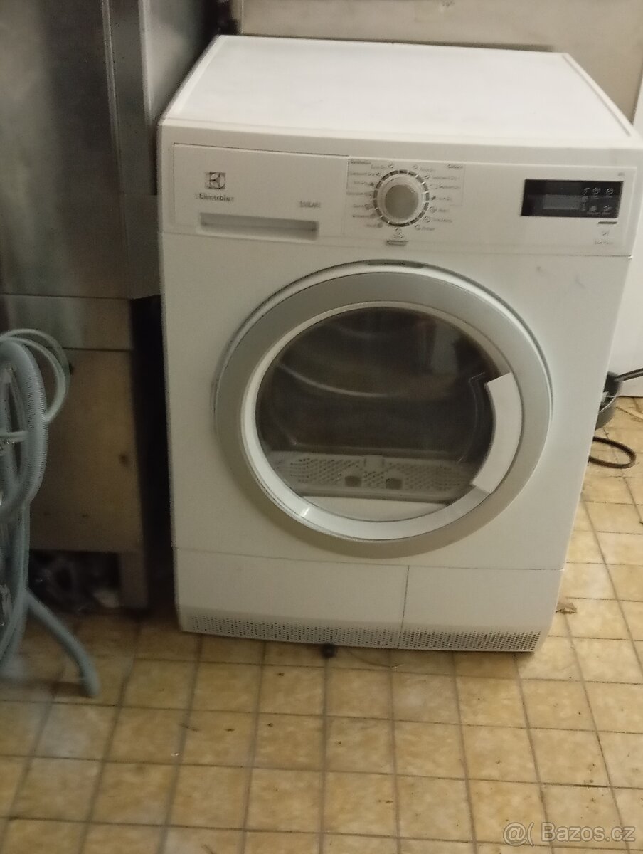 Kondenzační sušička s tepelným čerpadlem Electrolux se záruk