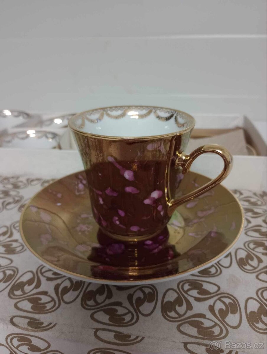 Hrnečky porcelán a sklo