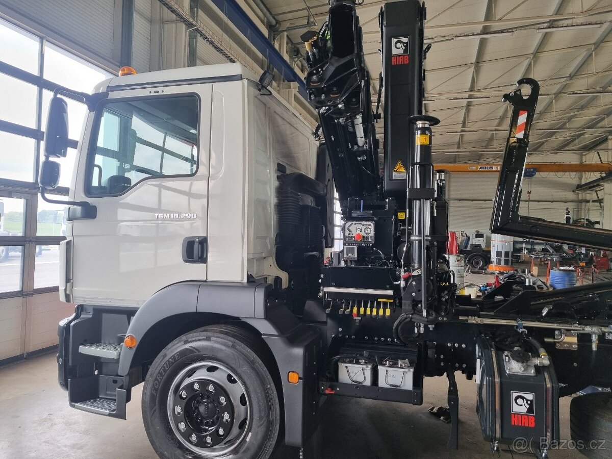 KONTEJNEROVKA MAN S HYDRAULICKOU RUKOU HIAB 158