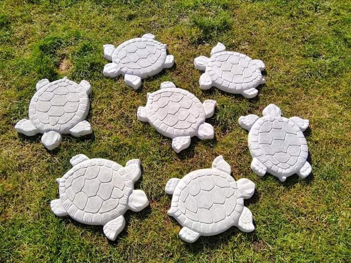 Prodám nové dekorativní želvičky na zahrádku