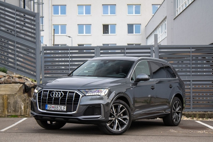 Audi Q7 55 3.0 TFSI e PHEV S line quattro 2 ROKY ZÁRUKA