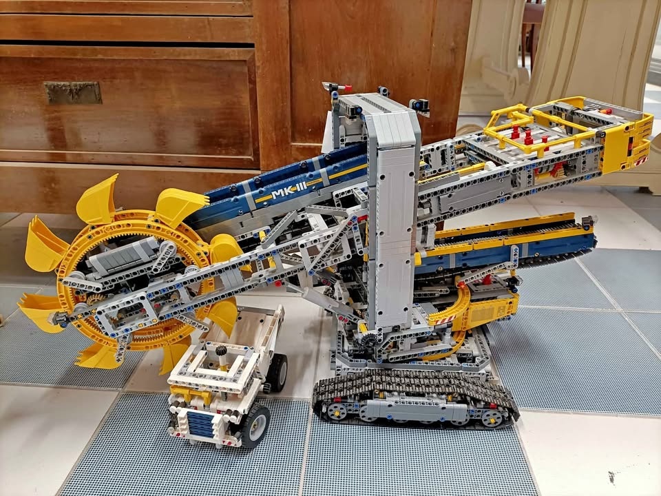 Lego Technic 42055